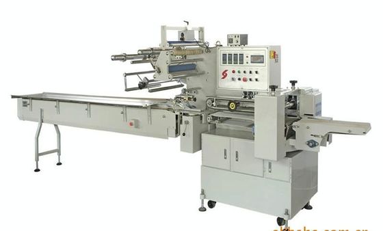 China máquina de embalagem horizontal entrada 220V do envoltório do fluxo para a operação simples do lenço de papel fornecedor