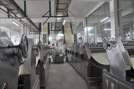 China Multi máquina fresca elétrica funcional do macarronete, comida de comida fresca que faz a máquina fornecedor