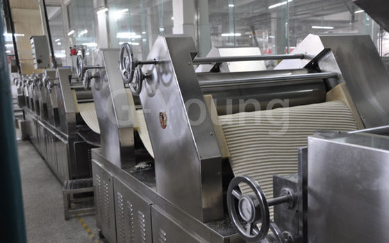 China Macarronete secado de aço inoxidável da máquina de processamento dos macarronetes do conjunto completo que faz a máquina fornecedor